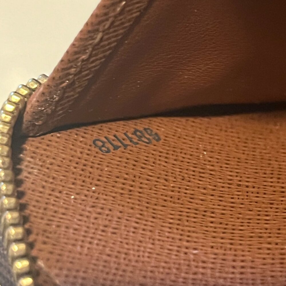 Louis Vuitton Monogram Zippy Wallet Zip Around + Dust Bag - Picture 10 of 14